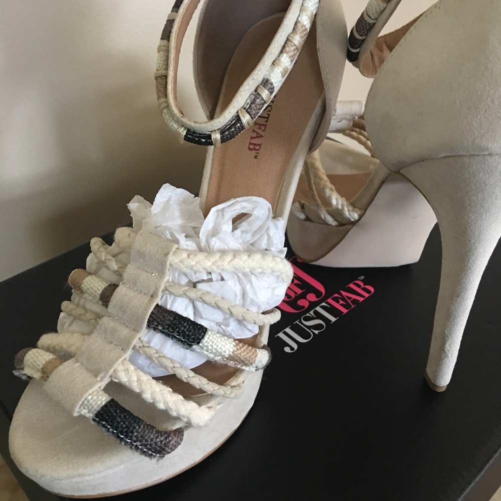 Platform sandals